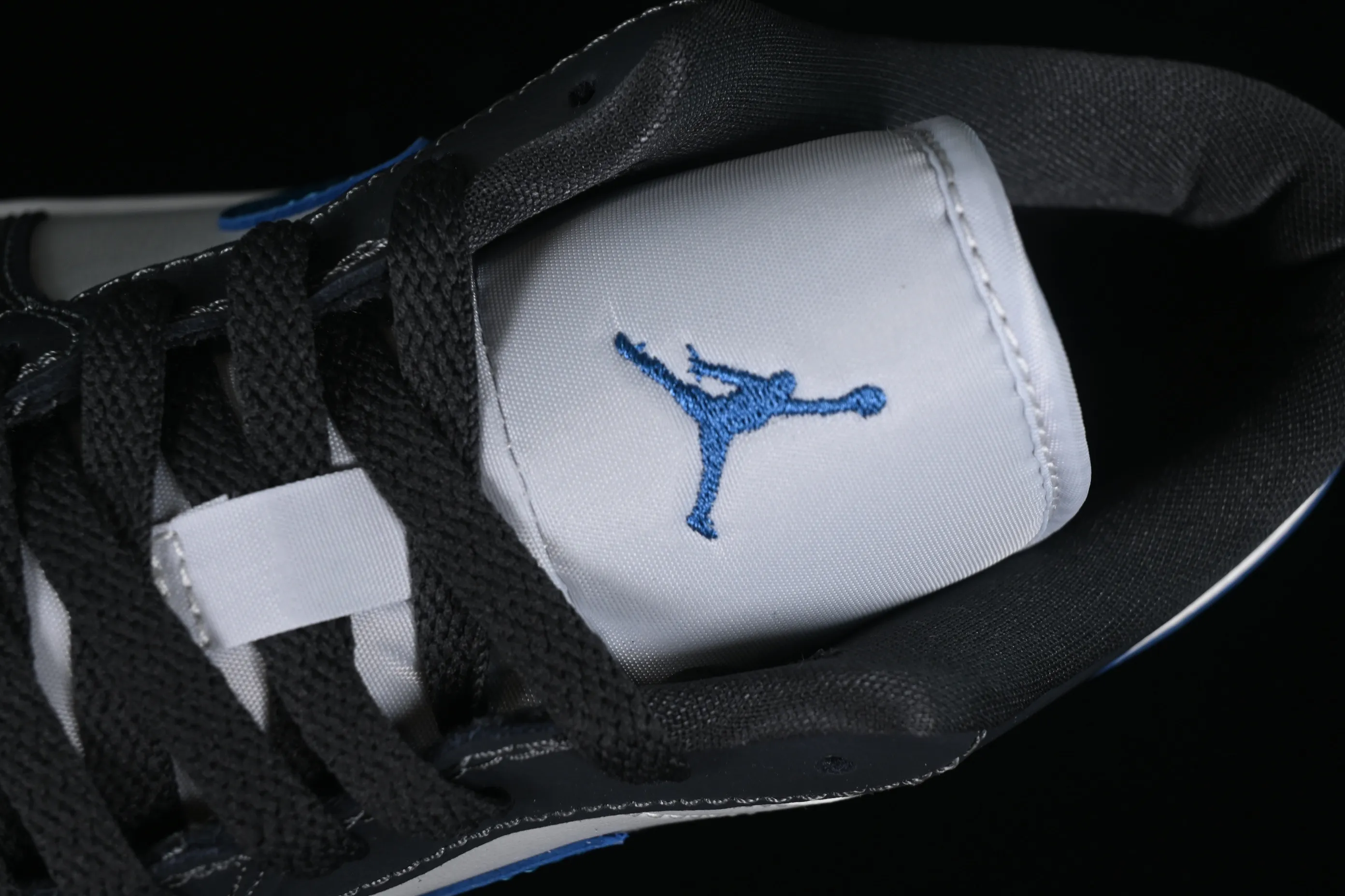 All categories Air Jordan Jordan series basketball shoes Air Jordan 1 Low G version pure original Air Jordan 1 Low AJ1 Joe 1 black gray blue hook low-top cultural basketball shoes DC0774-040